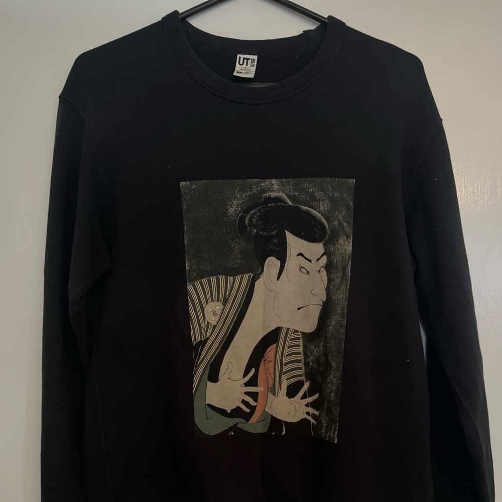 Uniqlo men's black sweatshirt